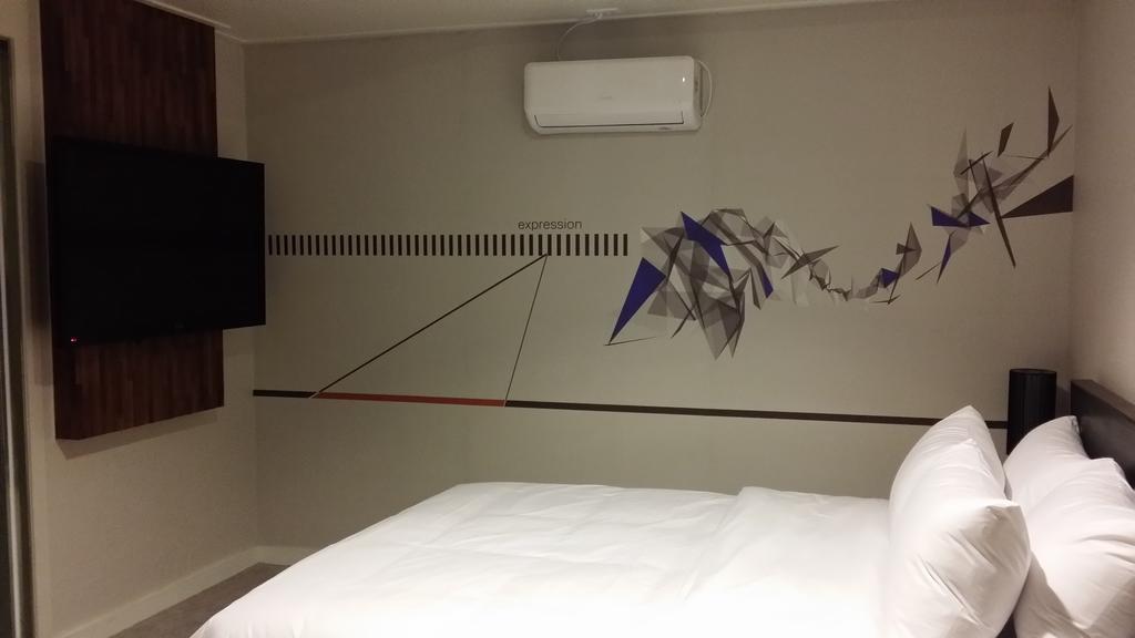 New Suwon Hotel Exterior foto