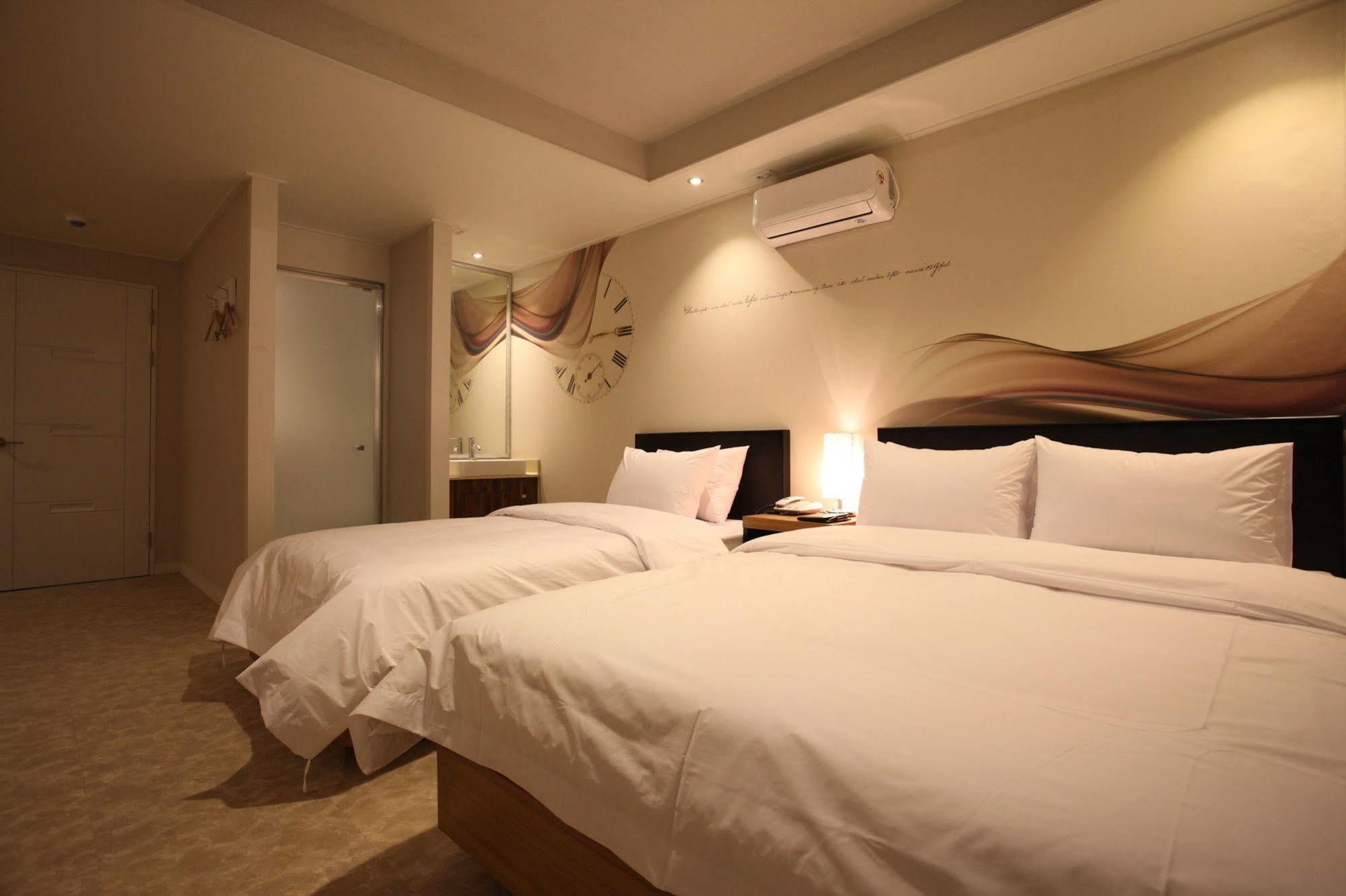 New Suwon Hotel Exterior foto